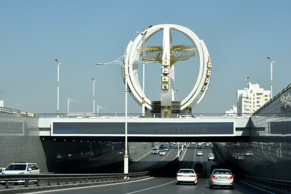 В Ашхабаде выявлены многочисленные нарушения правил дорожного движения