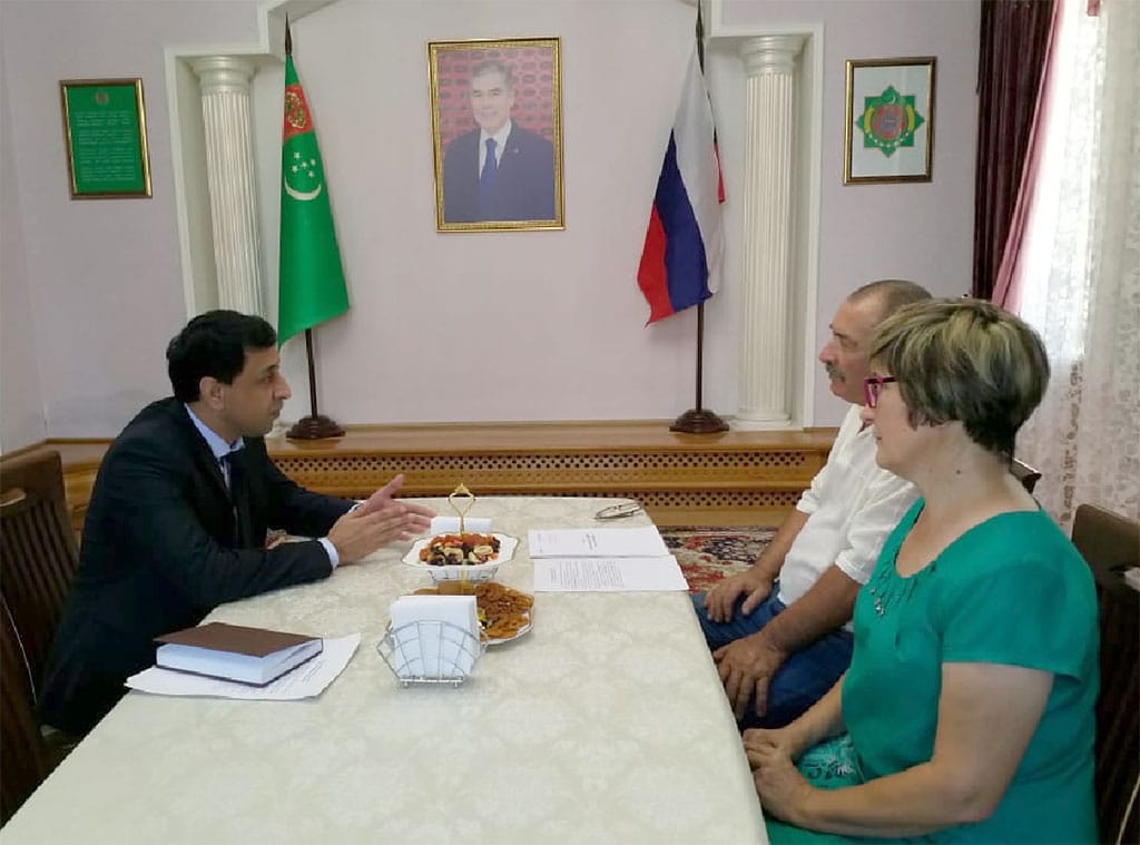 Консул Туркменистана встретился с кинологами Астрахани