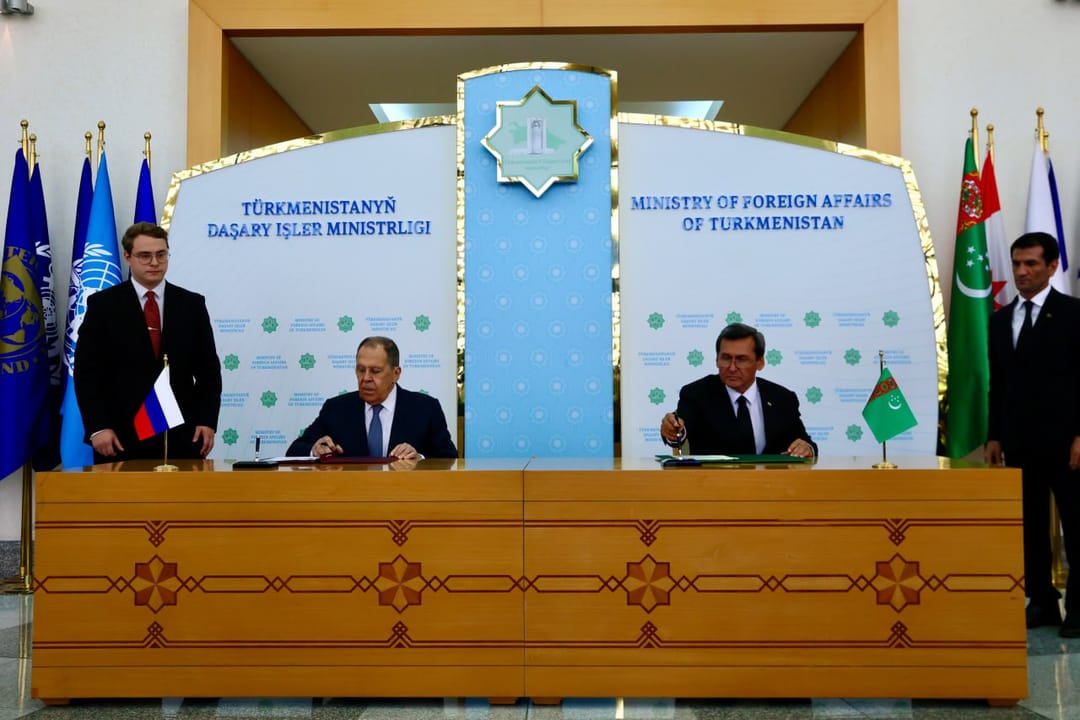 Главы МИД Туркменистана и России подписали программу сотрудничества на 2025-2026 годы