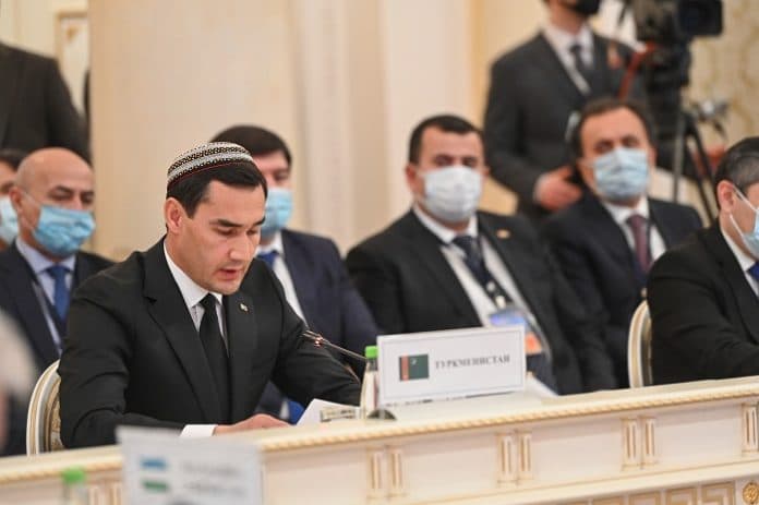 Сердар Бердымухамедов принял участие в заседании Евразийского межправительственного совета