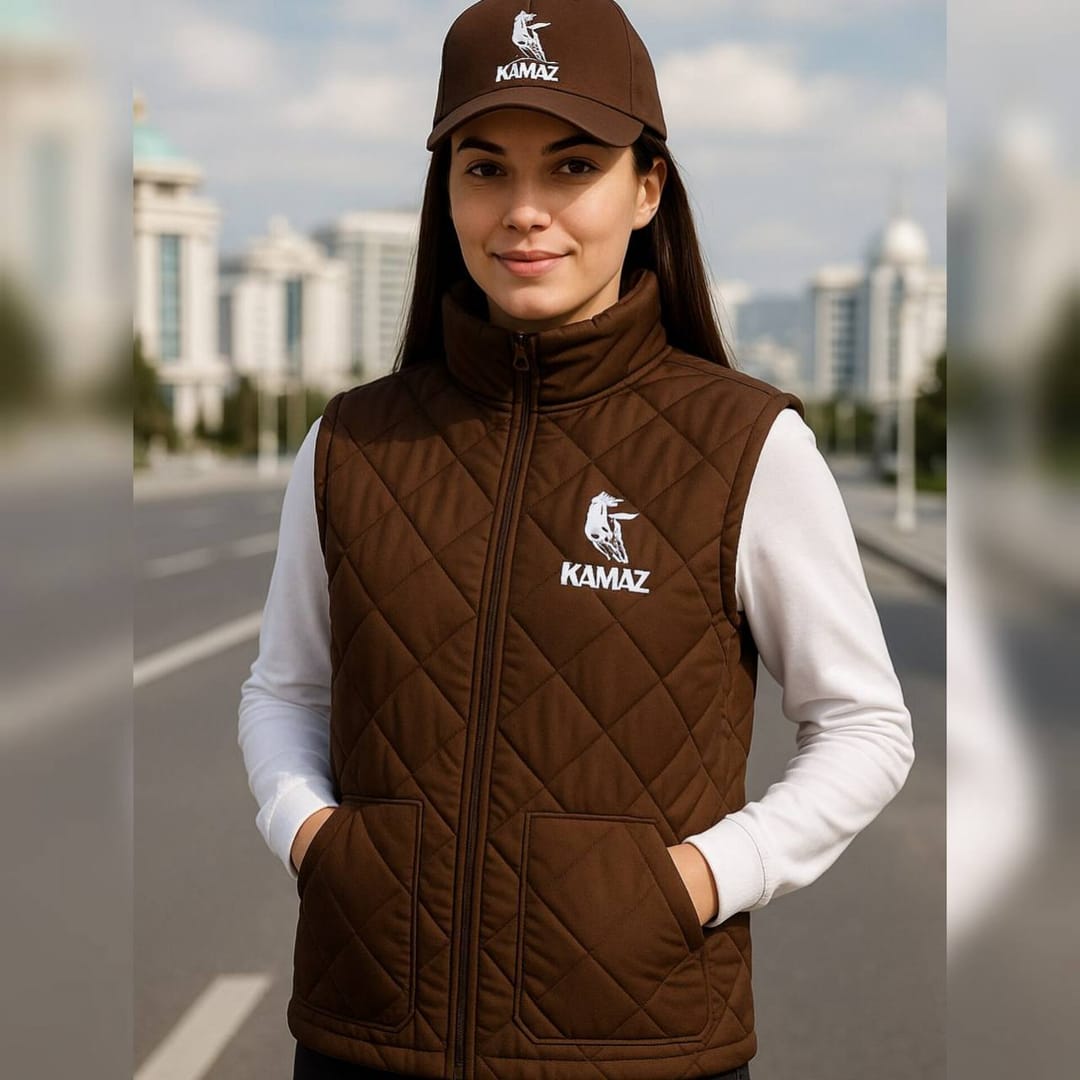 Швейный цех бренда Zerewşan предлагает стильные жилетки оптом