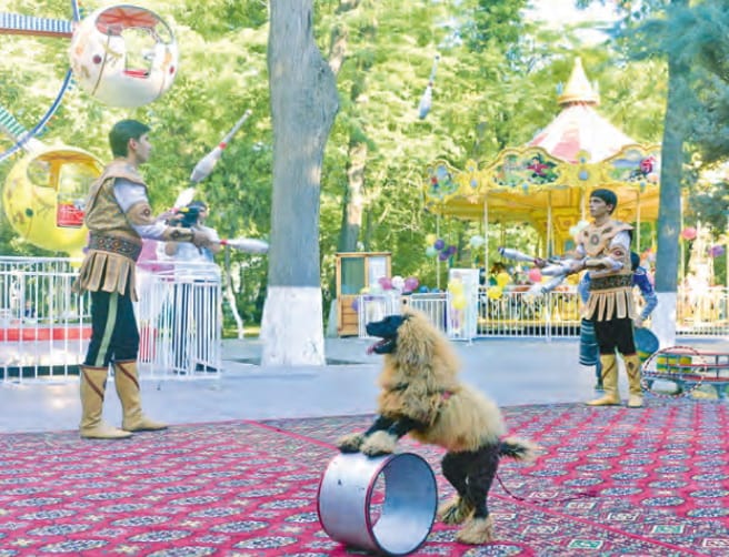 В парке «Ашхабад» прошел музыкально-творческий фестиваль