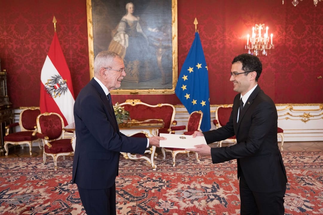 The new Ambassador of Turkmenistan presented the credentials to the President of Austria