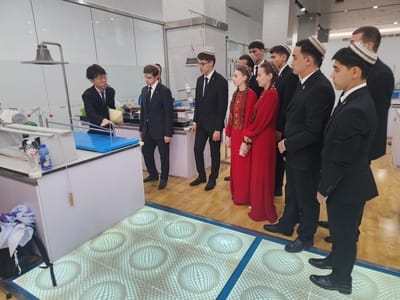 Студенты из Туркменистана проходят практику в Китайском нефтяном университете в Пекине