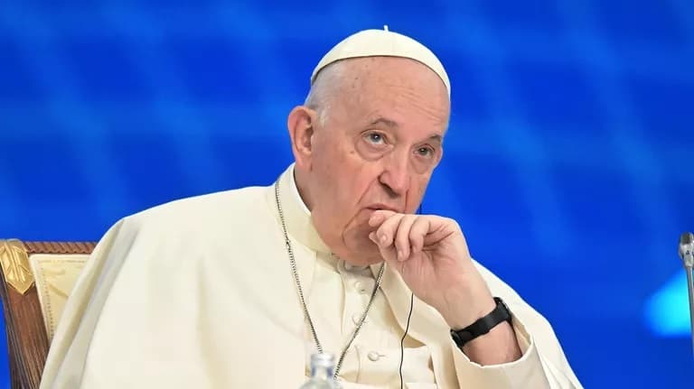 Rim Papasy Fransisk aradan çykdy