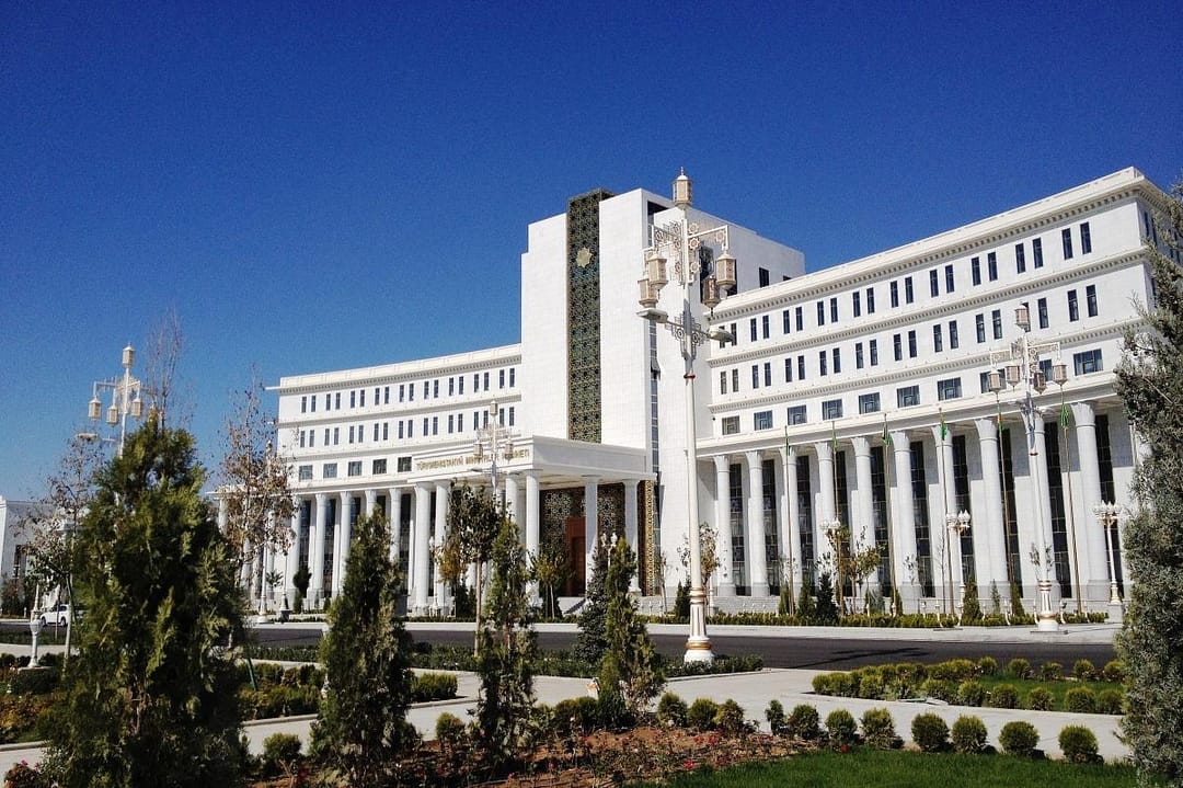 Türkmenistanyň Prezidenti ykdysadyýet topluma gözegçilik edýän wise-premýere käýinç yglan etdi