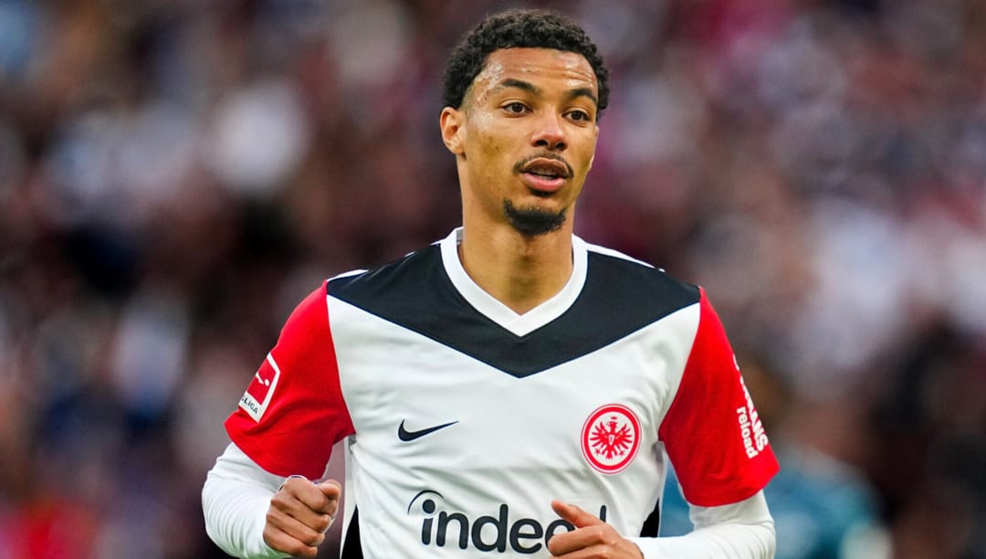 «Ливерпуль» близок к подписанию нападающего «Айнтрахта» Экитике