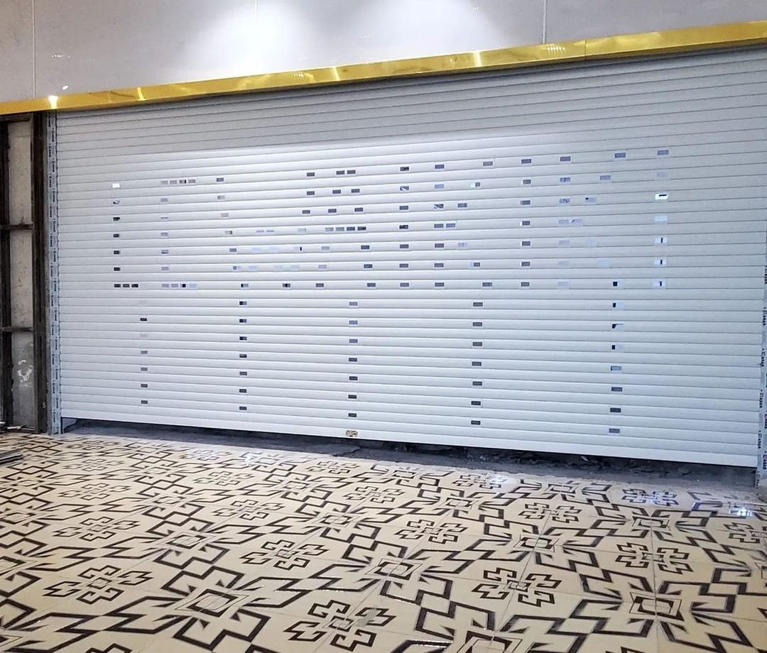 Ak Dag предлагает услуги по изготовлению и установке перфорированных панжур из металлического профиля