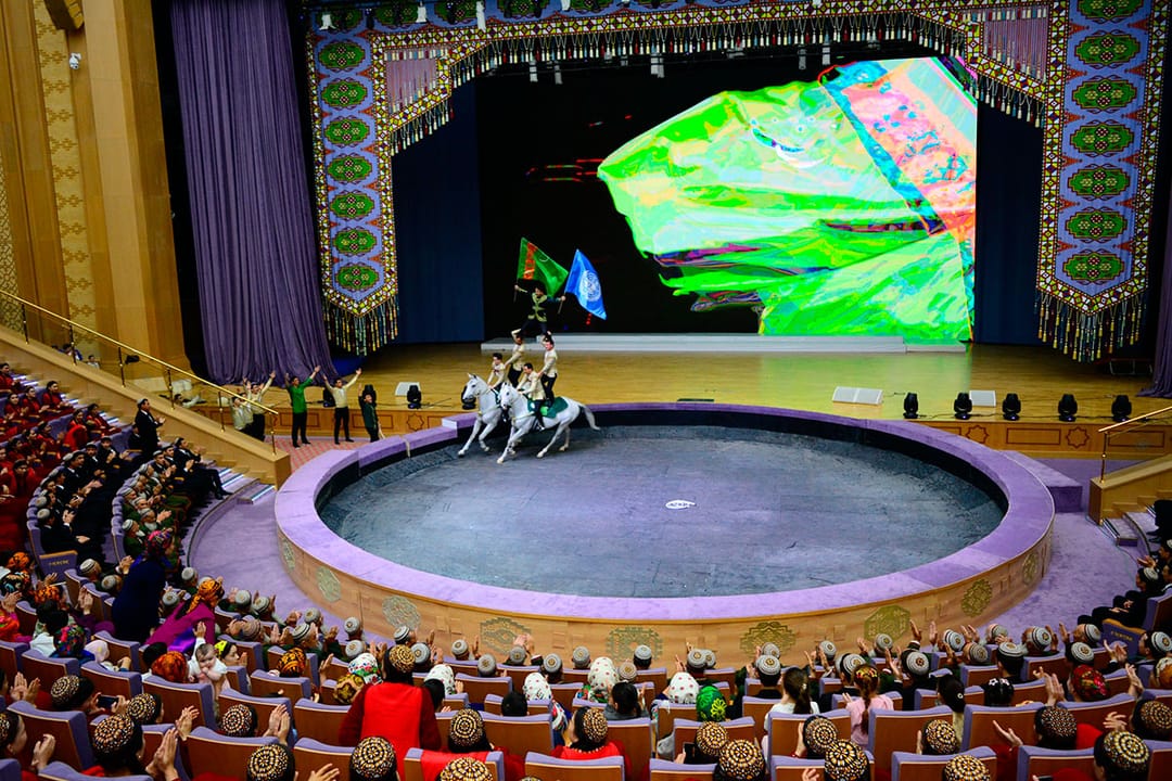 Группа «Галкыныш» и артисты цирка выступили в северном регионе Туркменистана