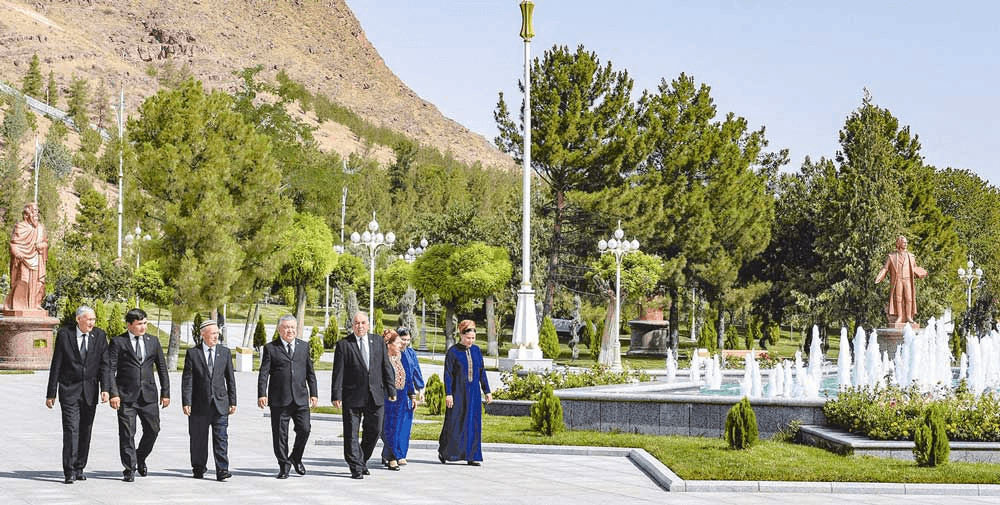 В культурно-парковом комплексе «Махтумкули Фраги» в Ашхабаде состоялась творческая встреча