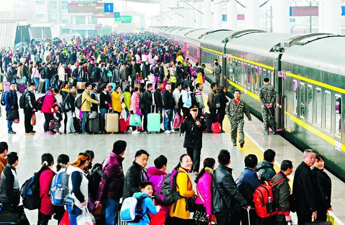 Китай ожидает рекордные 953 млн железнодорожных поездок летом