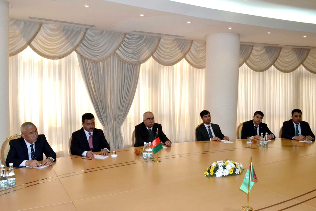 Turkmenistan's Foreign Ministry holds talks with Abdul Rashid Dustum