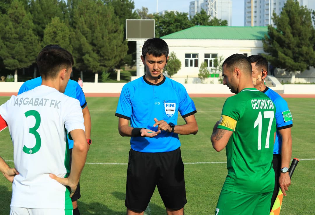Ресул Мамедов рассудит «Алтын асыр» и «Ахал» в матче за Суперкубок Туркменистана