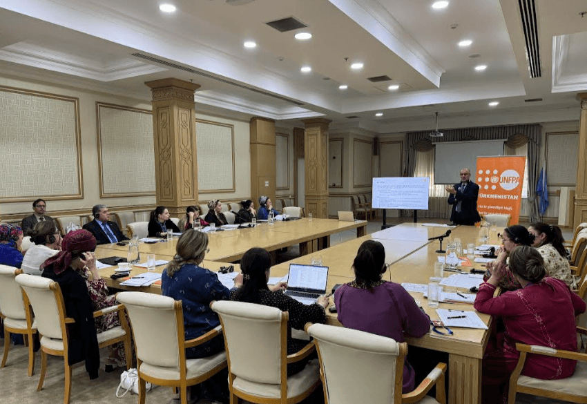ЮНФПА провело в Ашхабаде тренинг для специалистов в области демографических исследований