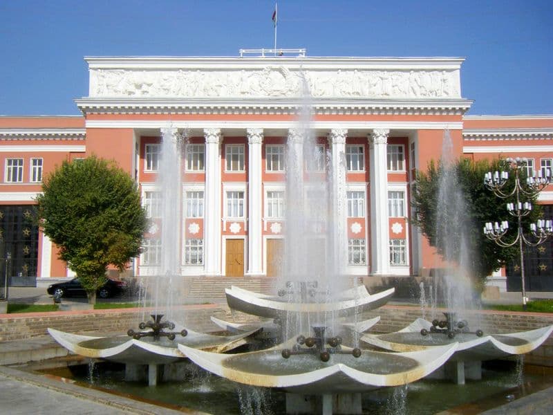 Таджикистан ратифицировал соглашение с Туркменистаном о сотрудничестве в области ж/д транспорта