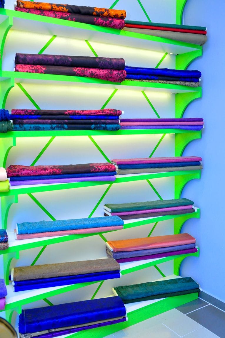 Elýeter bahadan we amatly görnüşde gül ýüpek matalary nädip satyn almaly?