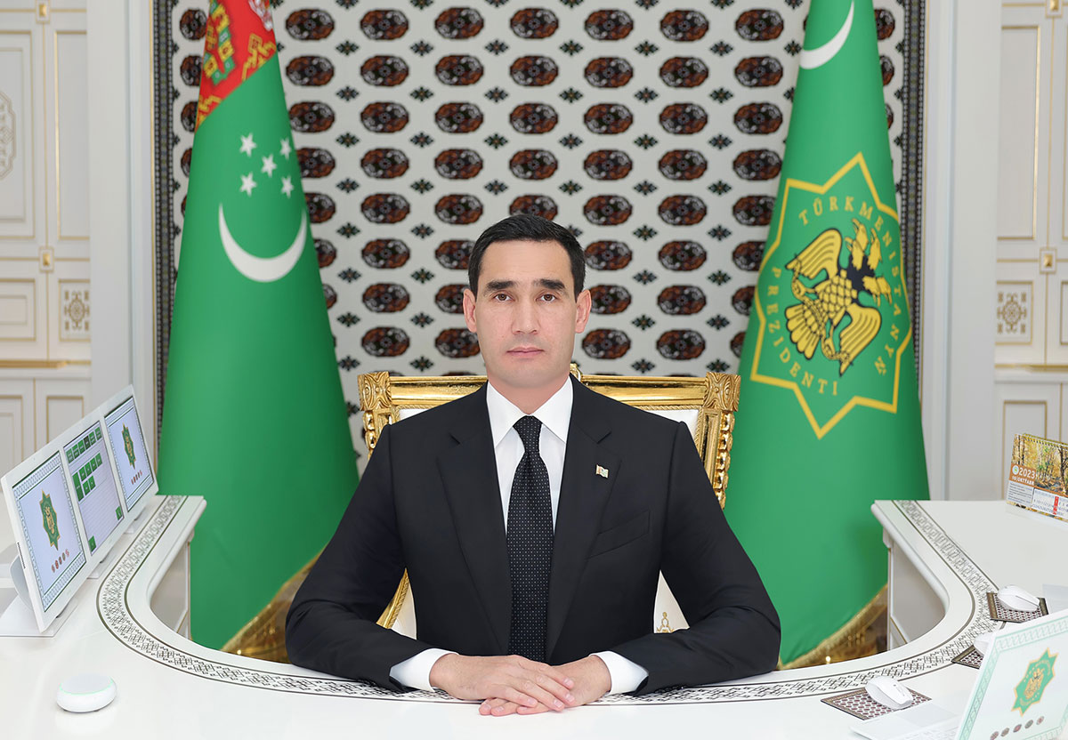 The President of Turkmenistan and the Minister of Foreign Affairs of ...
