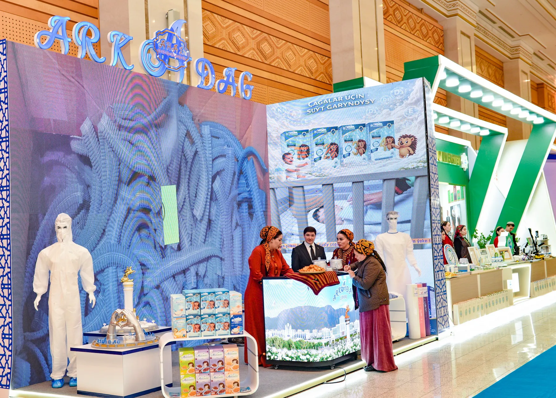 Photo report: An exhibition dedicated to the 18th anniversary of the Union of Industrialists and Entrepreneurs (UIET) has opened in Ashgabat.