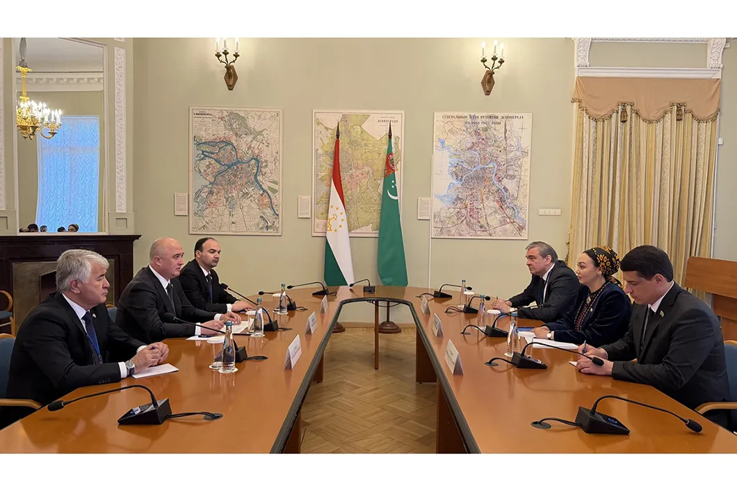 Täjigistanyň Oliý Majlisiniň Namoýandagon Majlisiniň Başlygy Awazada geçiriljek halkara çärelere çagyryldy 