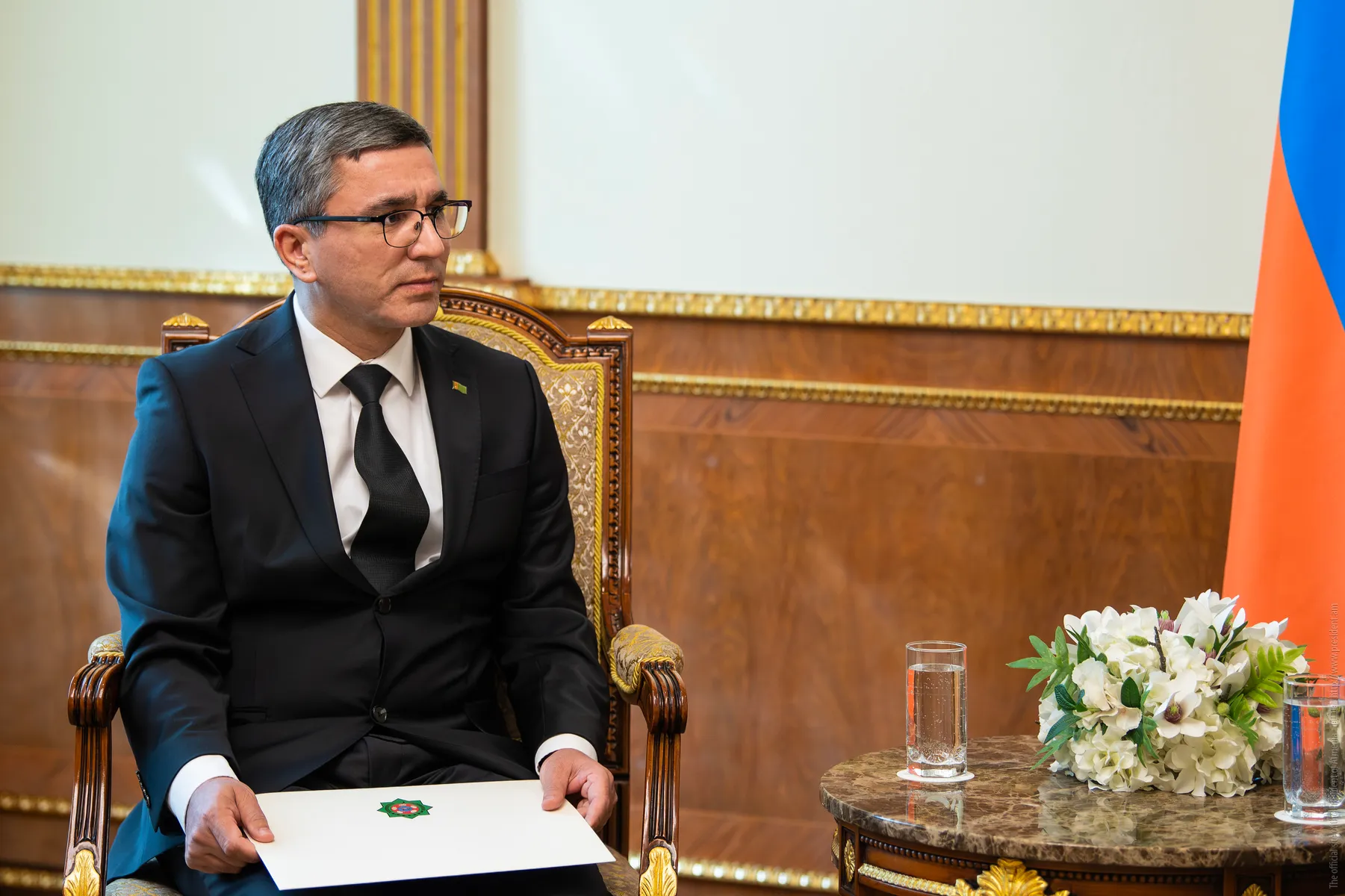 Türkmenistan Omanda ilçi belledi