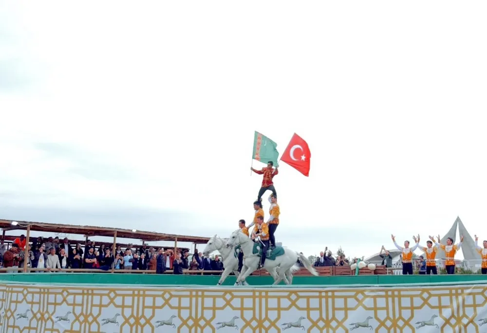«Galkynyş» topary Stambulda geçirilen Halkara etnosport medeniýeti festiwalynda ýokary derejeli şahadatnama mynasyp boldy