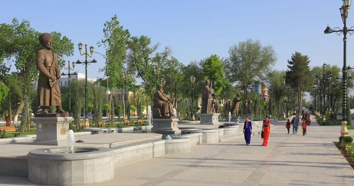 Weather forecast for this week: light rain and a high of +43°C are expected in Turkmenistan