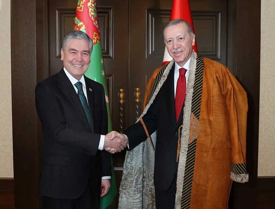 Gurbanguly Berdimuhamedow Rejep Taýyp Ärdogany Türkmenistana sapar bilen gelmäge çagyrdy