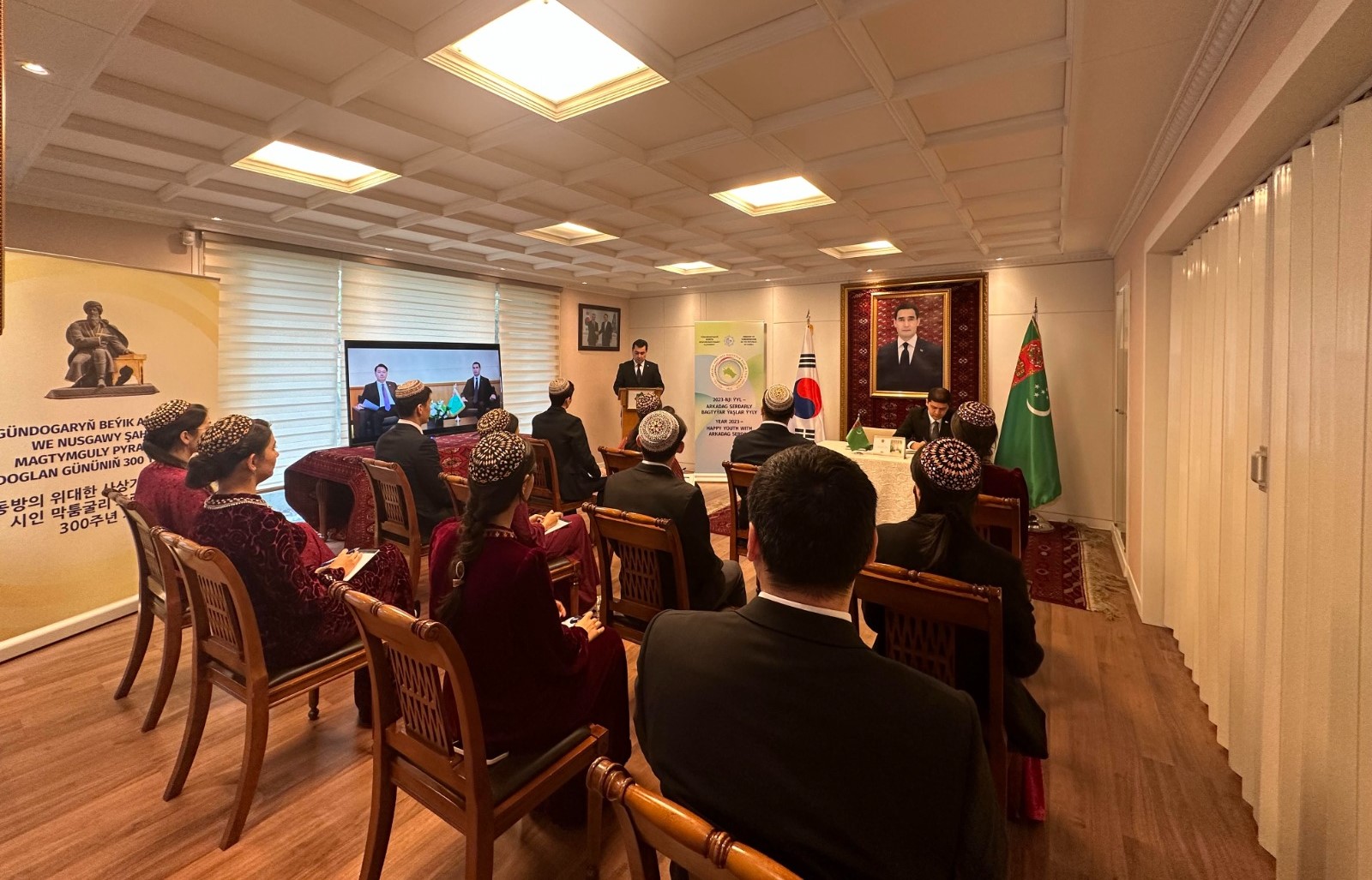 Koreýadaky bilim alýan türkmen talyplary bilen duşuşyk geçirildi