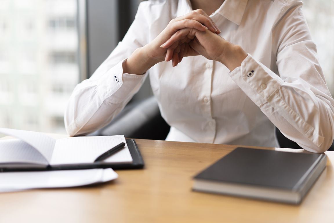 Китаянка одновременно работала в 16 компаниях, практически ничего не делая