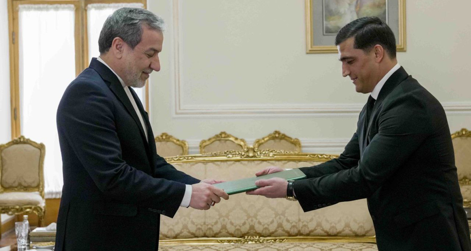 New Ambassador of Turkmenistan to Tehran Presents Copies of Credentials ...