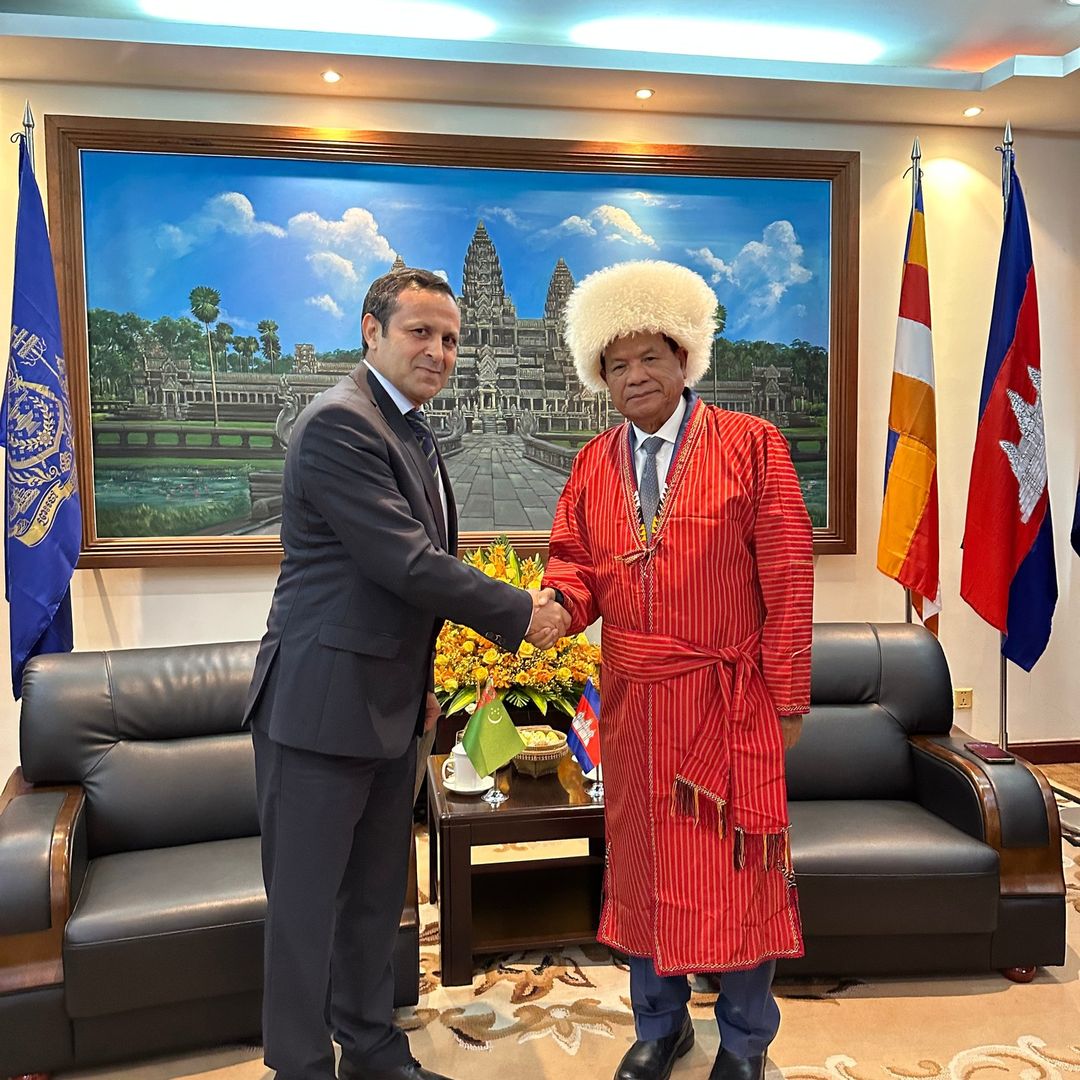 Türkmenistan we Kamboja syýahatçylyk pudagynda hyzmatdaşlygy giňeltmegi ara alyp maslahatlaşýarlar