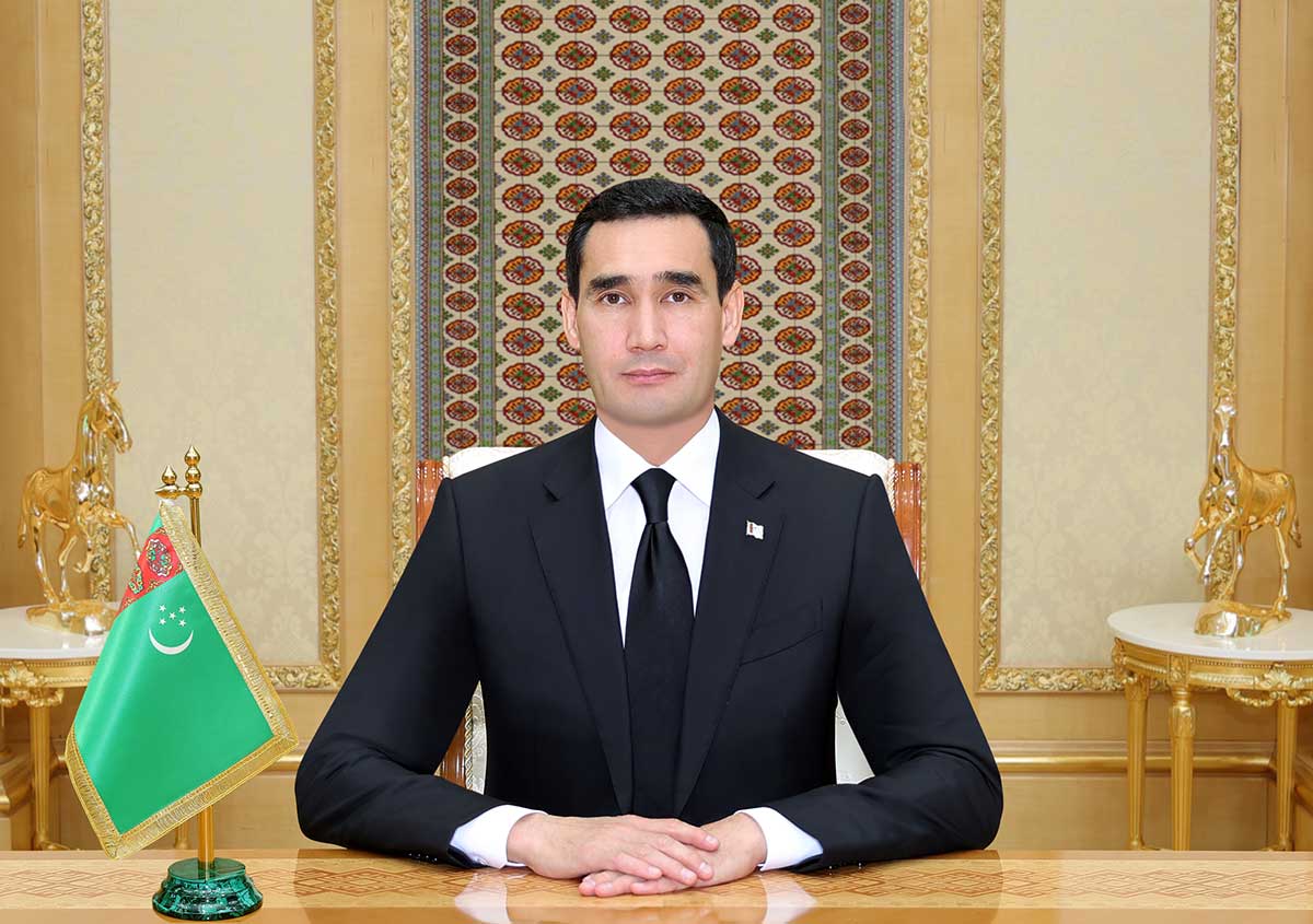 The President of Turkmenistan received the Minister of National Defense ...