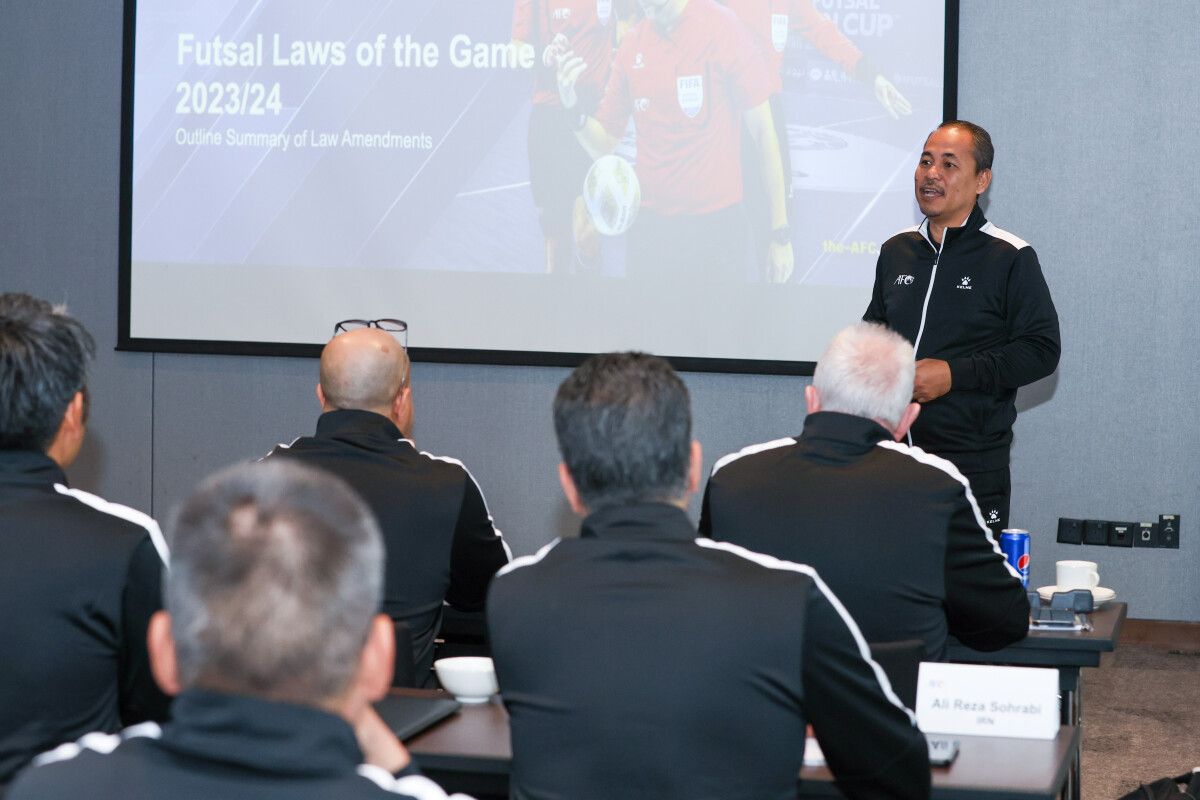 Turkmenistan hosts FIFA seminar for futsal referees