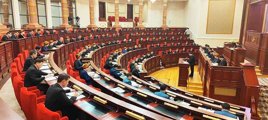 Mejlisiň deputatlary Türkmenistanyň 2024-nji ýyl üçin Döwlet býujeti hakyndaky Kanunynyň tasalamasyny ara alyp maslahatlaşdylar