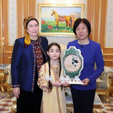 Aşkabat'ta, Türkmenistan-Çin Kadınları Dünya Forumu düzenlendi