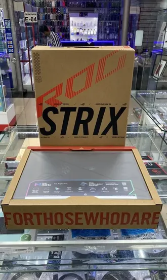 ROG Strix SCAR 18/i9-13/2 TB