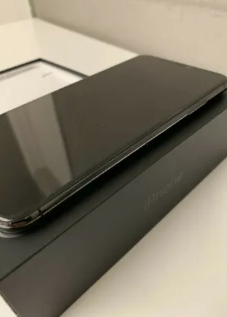 NEW & UNLOCKED Apple iPhone 11 Pro Max