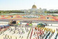 Фото: Туркменистан торжественно отметил День независимости