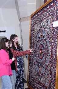 A delegation of Russian cultural figures visited the National Museum of Turkmen Carpets