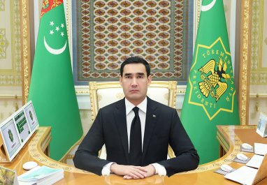 Президент Туркменистана поздравил соотечественников с Праздником урожая