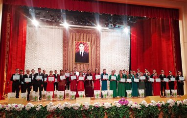 Выпускники музыкальных школ Туркменистана приняли участие в творческом конкурсе