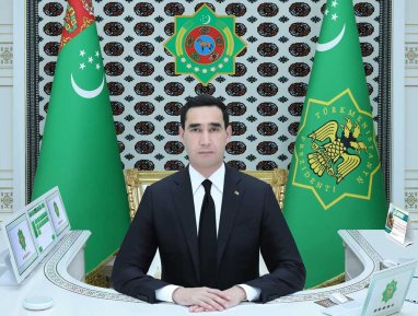 Serdar Berdimuhamedov invited the Prime Minister of Japan to visit Turkmenistan