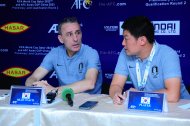 Photo report: Post-match press conference by Paulo Bento and Ante Miše