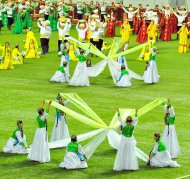 Фоторепортаж: На стадионе «Ашхабад» состоялись торжества в честь праздника независимости Туркменистана