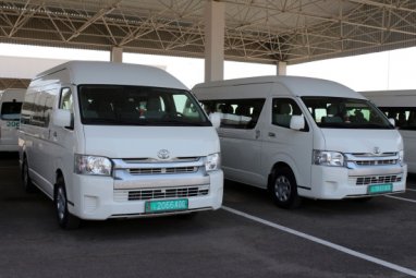 Транспортная компания Ашхабада приглашает на работу водителей