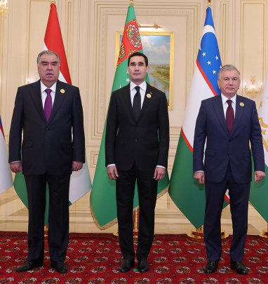 Главы Туркменистана, Таджикистана и Узбекистана выступили за рациональное использование водных ресурсов реки Амударья