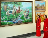 Фоторепортаж с выставки, посвященной национальным  праздникам туркменского скакуна и туркменского алабая