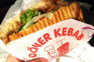 Türkiye and Germany argue over doner kebab recipe