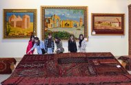 A delegation of Russian cultural figures visited the National Museum of Turkmen Carpets