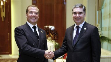 Прошедший год подтвердил прочность отношений Ашхабада и Москвы – Медведев